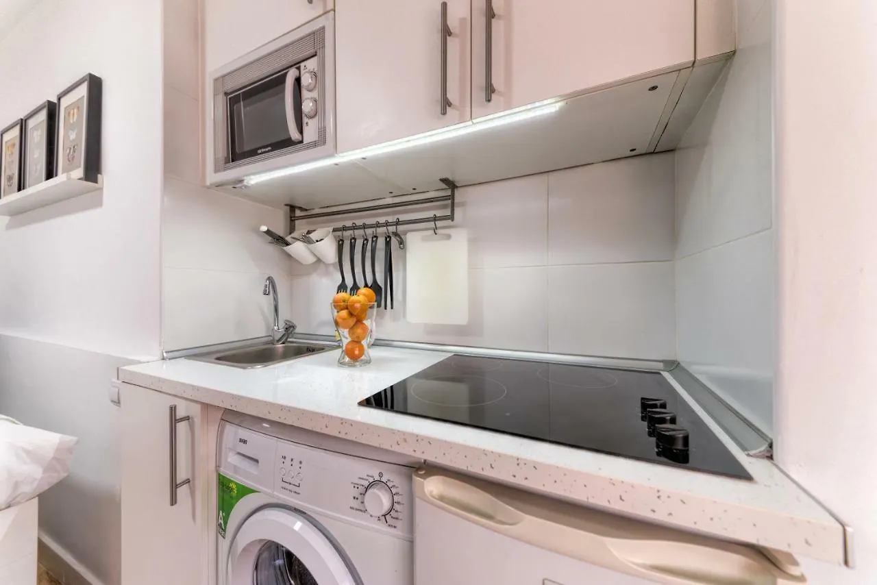 Holidays2Malaga Malagueta Beach Apartment